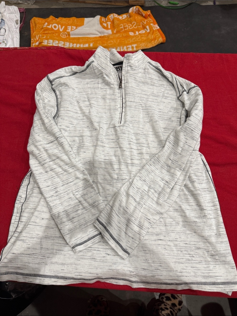 BKE Men's Heathered Light Gray Quarter long sleeve